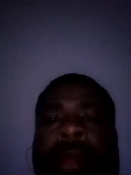 Snapshot of SLOWSTRO chatting on 4, 2, 2025 SLOWSTRO online show from 4, 2, 2025