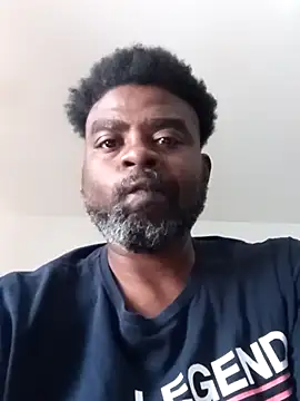 Snapshot of SLOWSTRO chatting on 20, 9, 2025 SLOWSTRO online show from 20, 9, 2025