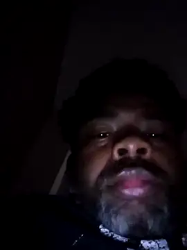 Snapshot of SLOWSTRO chatting on 25, 10, 2025 SLOWSTRO online show from 25, 10, 2025