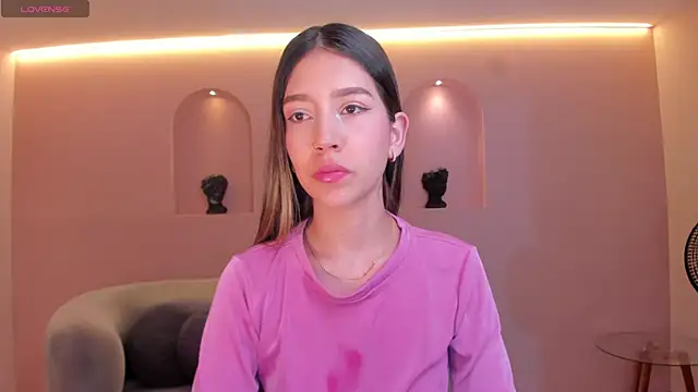 TaraLawrence online show from 20, 12, 2025