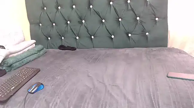 Snapshot of BeautyAuroa chatting on 6, 1, 2025 BeautyAuroa online show from 6, 1, 2025