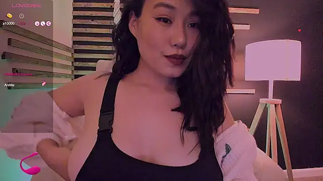 Snapshot of kimmy_chi_ chatting on 6, 1, 2025 kimmy chi online show from 6, 1, 2025