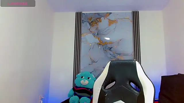 Snapshot of Hellen_moons__ chatting on 18, 3, 2025 Hellen moons online show from 18, 3, 2025