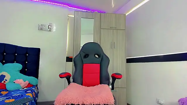 Snapshot of Hellen_moons__ chatting on 25, 9, 2025 Hellen moons online show from 25, 9, 2025