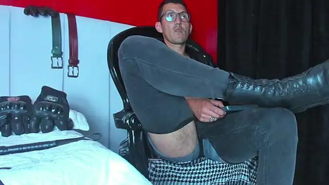 enzopratt online show from 1, 3, 2025