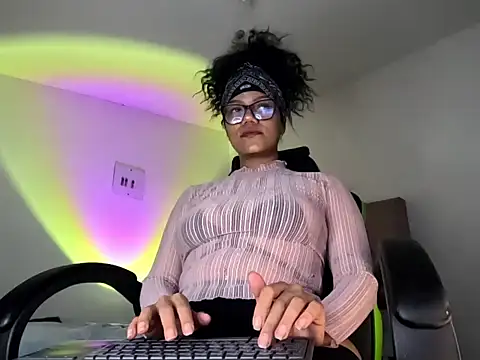 Ale xandra online show from 25, 10, 2025