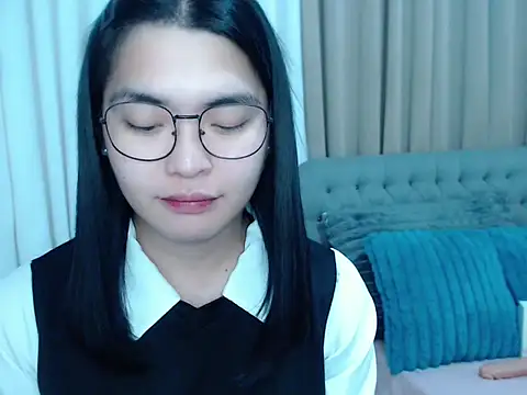 Snapshot of zhaviahale21 chatting on 5, 11, 2025 zhaviahale21 online show from 5, 11, 2025