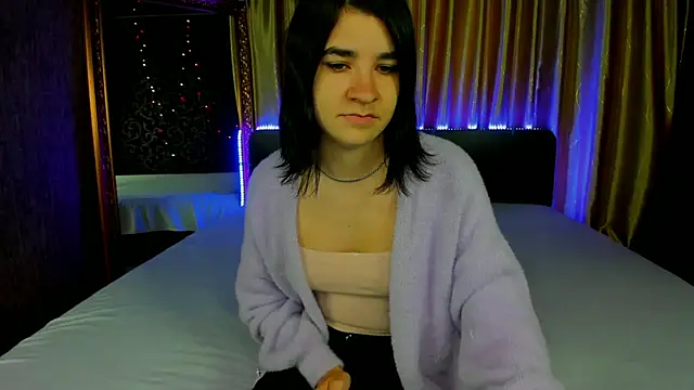  Polly Love  online show from 12, 10, 2025