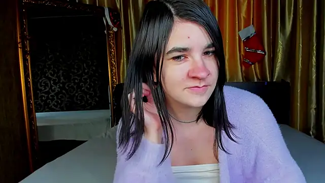  Polly Love  online show from 19, 1, 2026