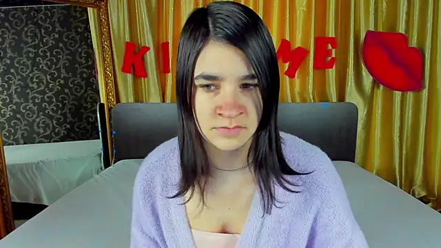  Polly Love  online show from 13, 2, 2026