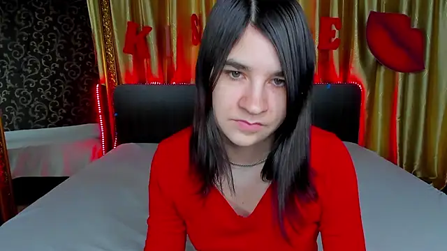  Polly Love  online show from 4, 3, 2026