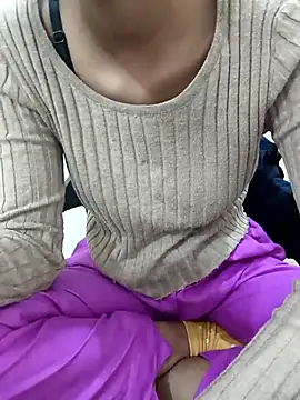 Snapshot of Aradhna_cute chatting on 14, 1, 2025 Aradhna cute online show from 14, 1, 2025