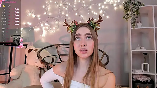 Lili Roze  online show from 27, 12, 2024