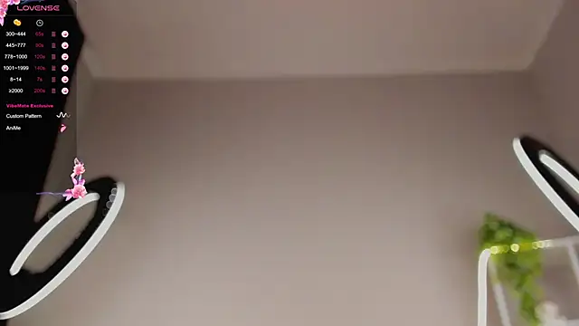 Lili Roze  online show from 31, 1, 2025