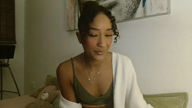 Snapshot of Leilaswe chatting on 6, 12, 2024 Leilaswe online show from 6, 12, 2024