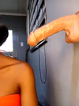 DickDiva1 online show from 7, 3, 2025