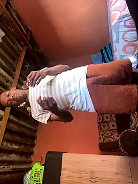 Snapshot of skyfall200 chatting on 20, 11, 2025 skyfall200 online show from 20, 11, 2025