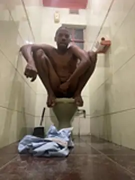 Snapshot of skyfall200 chatting on 1, 2, 2026 skyfall200 online show from 1, 2, 2026