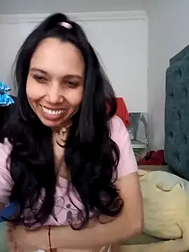 KimPielCanela online show from 14, 3, 2025