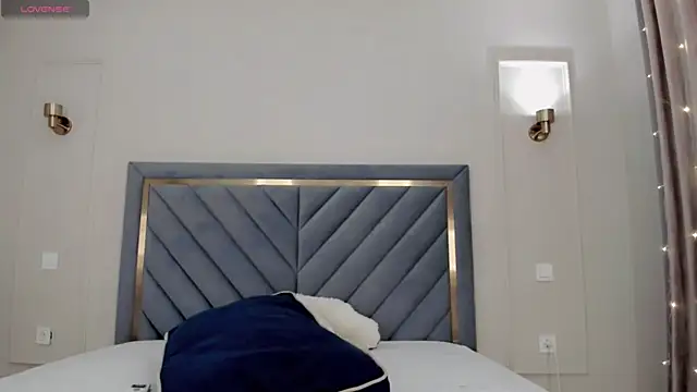 oxxx me online show from 16, 2, 2025