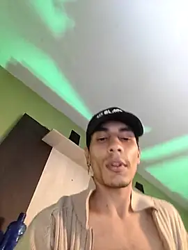 Snapshot of divinityros chatting on 27, 10, 2025 divinityros online show from 27, 10, 2025