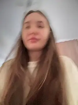 Holly Molii online show from 20, 3, 2025