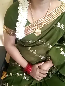 Snapshot of yourtamilcouple chatting on 17, 2, 2025 yourtamilcouple online show from 17, 2, 2025