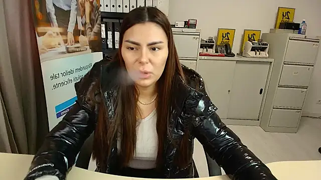 kilenyapatrice online show from 5, 2, 2025