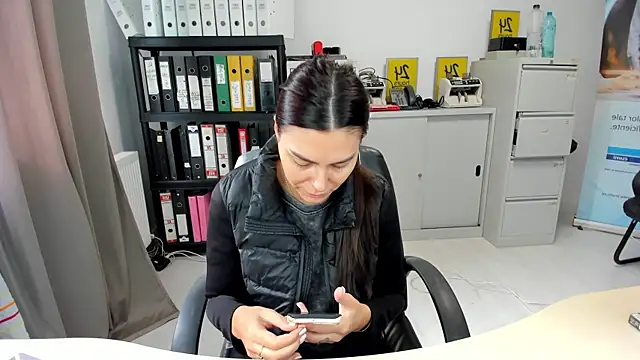 kilenyapatrice online show from 13, 10, 2025