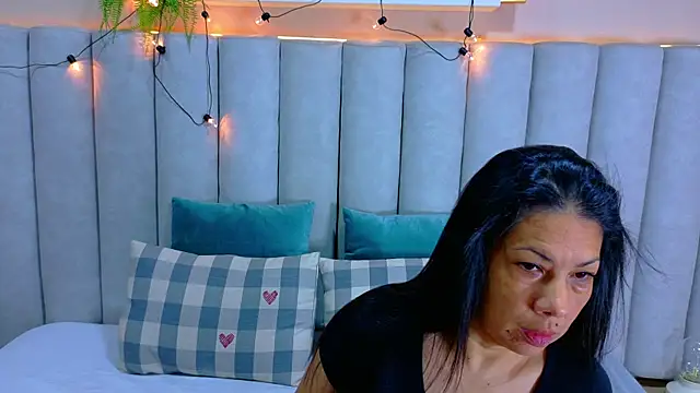 JaylaScott   online show from 16, 10, 2025