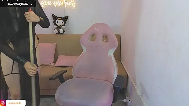 Snapshot of hina_tay chatting on 24, 1, 2025 hina tay online show from 24, 1, 2025