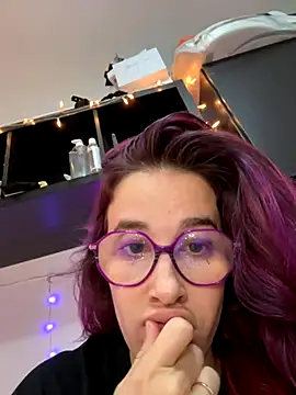 Snapshot of MagdalenaMedusa chatting on 9, 10, 2025 MagdalenaMedusa online show from 9, 10, 2025