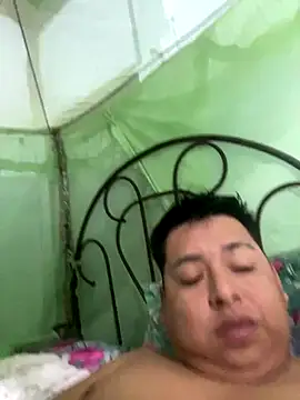 Snapshot of Avilespozo19993 chatting on 13, 10, 2025 Avilespozo19993 online show from 13, 10, 2025