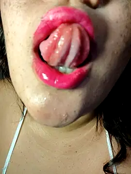 Snapshot of alexxaa96 chatting on 9, 3, 2025 alexxaa96 online show from 9, 3, 2025