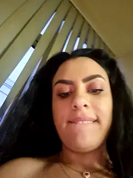 ElyzaIbarra online show from 15, 2, 2025