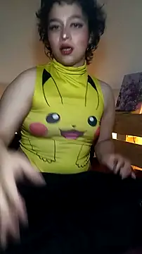 Snapshot of Bitsy_Messy chatting on 20, 11, 2025 Bitsy Messy online show from 20, 11, 2025