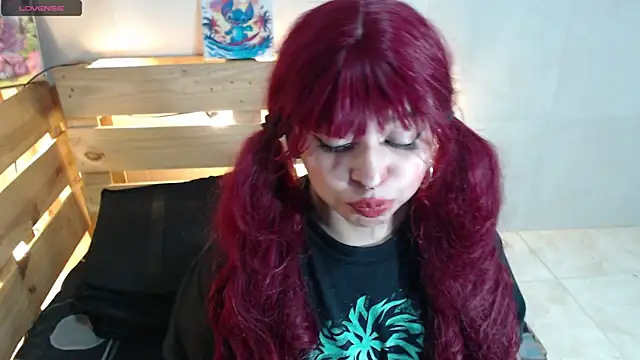 Snapshot of Bitsy_Messy chatting on 29, 11, 2025 Bitsy Messy online show from 29, 11, 2025