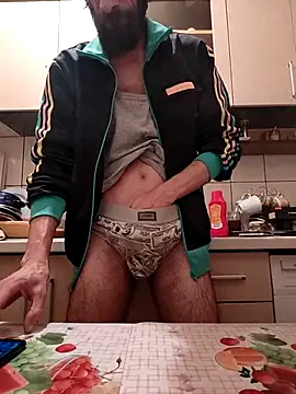 Snapshot of vulpe8400 chatting on 27, 2, 2025 vulpe8400 online show from 27, 2, 2025