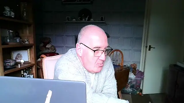 Adamdaddybear online show from 13, 1, 2025