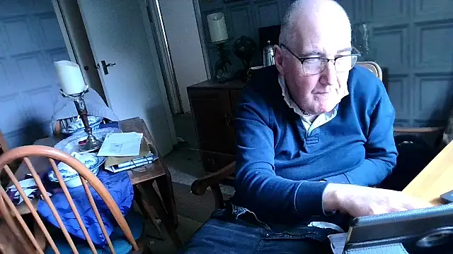 Adamdaddybear online show from 14, 2, 2025