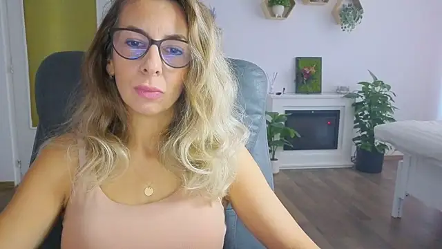 SukyGirl online show from 31, 10, 2025