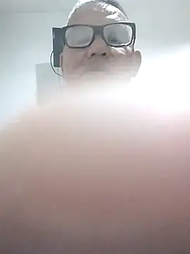 Snapshot of catatunboculion chatting on 18, 3, 2025 catatunboculion online show from 18, 3, 2025