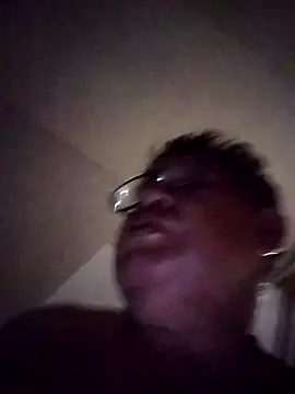 Snapshot of catatunboculion chatting on 18, 10, 2025 catatunboculion online show from 18, 10, 2025