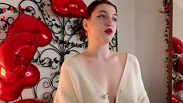 Snapshot of LisaVamp chatting on 15, 2, 2025 LisaVamp online show from 15, 2, 2025