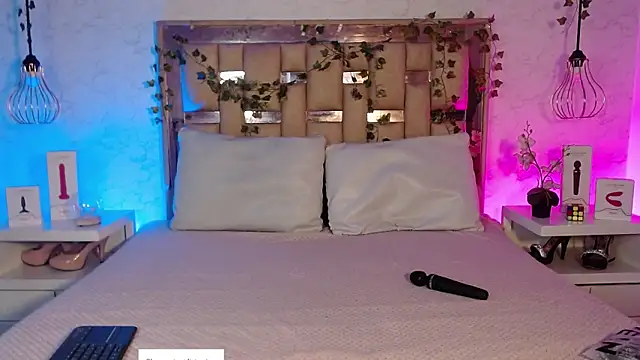 GigiVolkova online show from 18, 12, 2025