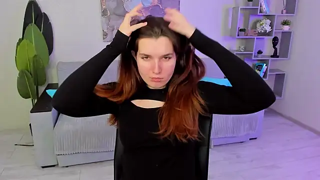 Snapshot of BonneyLove chatting on 17, 3, 2025 BonneyLove online show from 17, 3, 2025