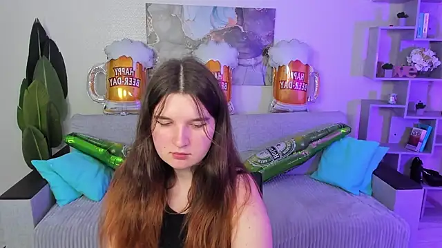 Snapshot of BonneyLove chatting on 1, 10, 2025 BonneyLove online show from 1, 10, 2025