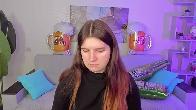 Snapshot of BonneyLove chatting on 4, 10, 2025 BonneyLove online show from 4, 10, 2025