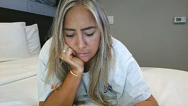 sunshinekisses online show from 7, 2, 2026