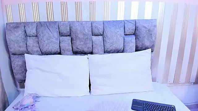 nova lane online show from 28, 3, 2026